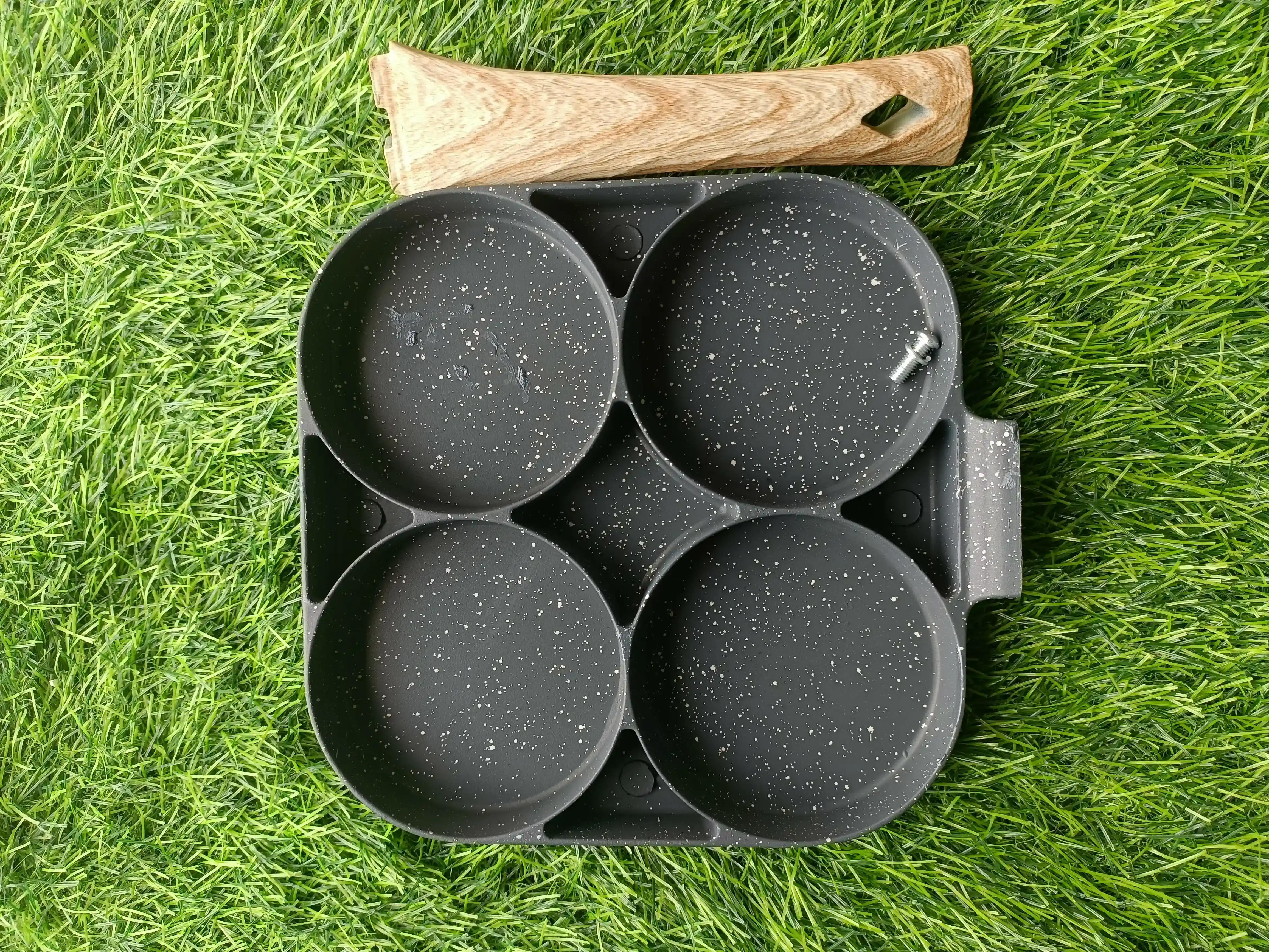 Non stick 4 hole frying pan